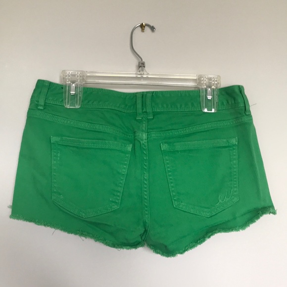 “Express” Shorts - Picture 2 of 2